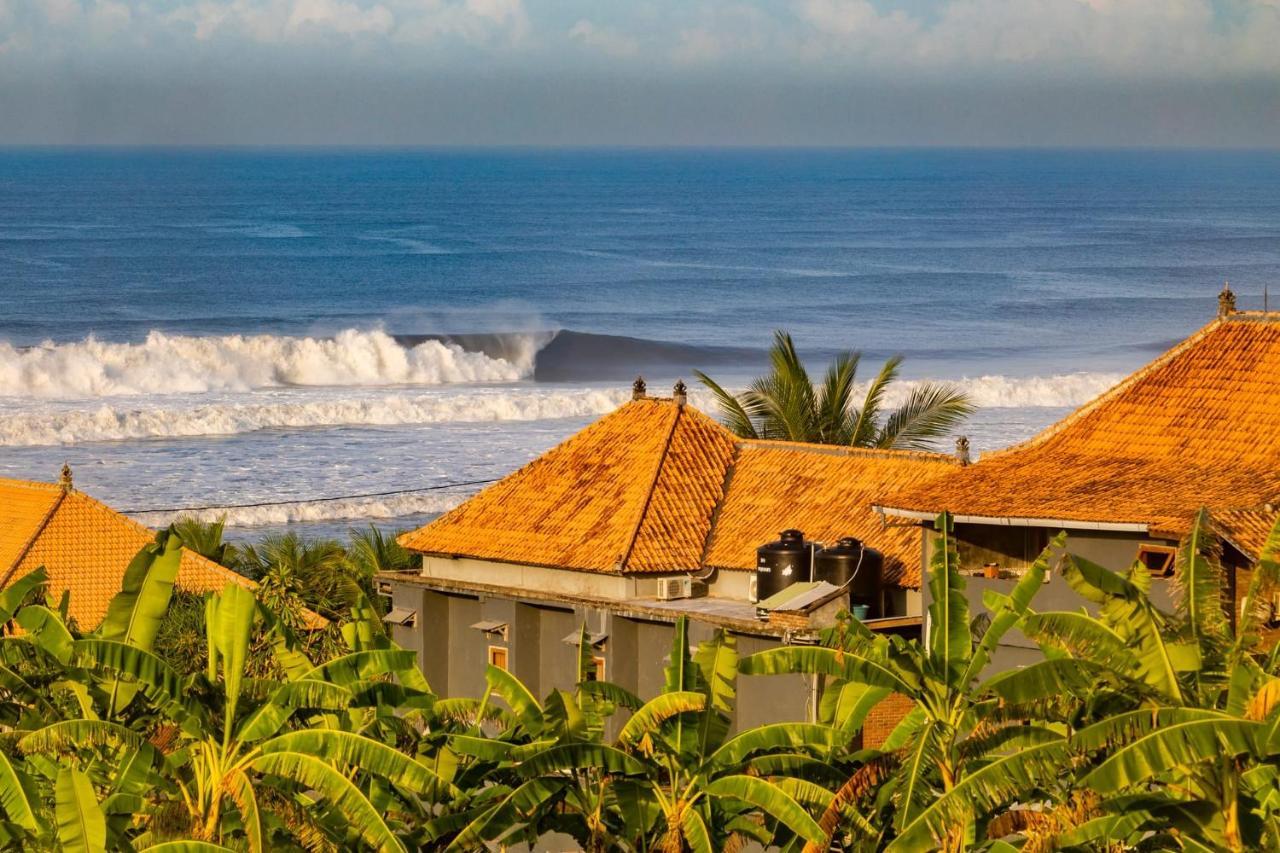 Medewi Secret Surfcamp Hotel Pulukan Eksteriør billede
