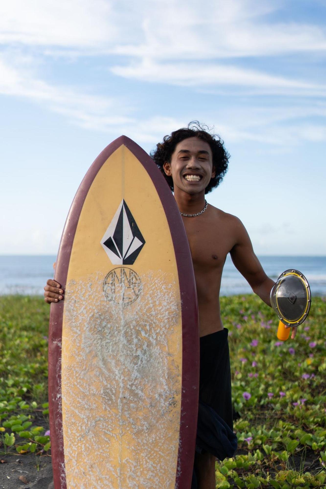 Medewi Secret Surfcamp Hotel Pulukan Eksteriør billede